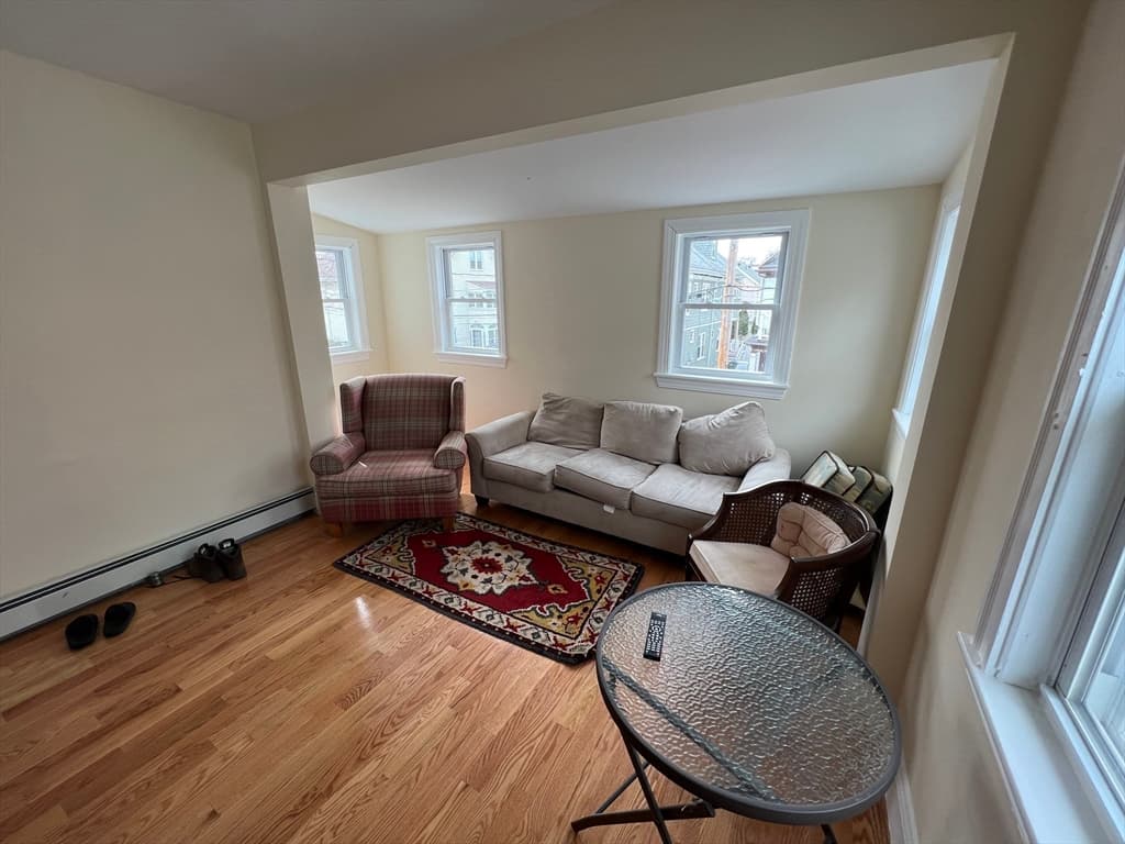 11 Burnham St #3 photo 3