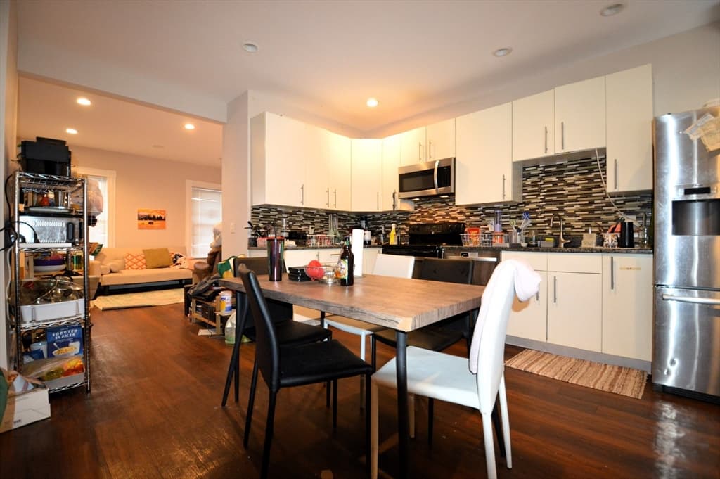 17 Mackin Street #17