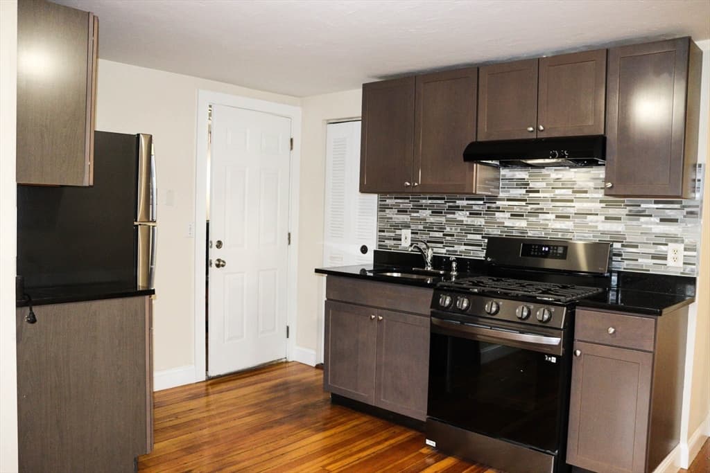 9 Forest Ave. Ct. #5