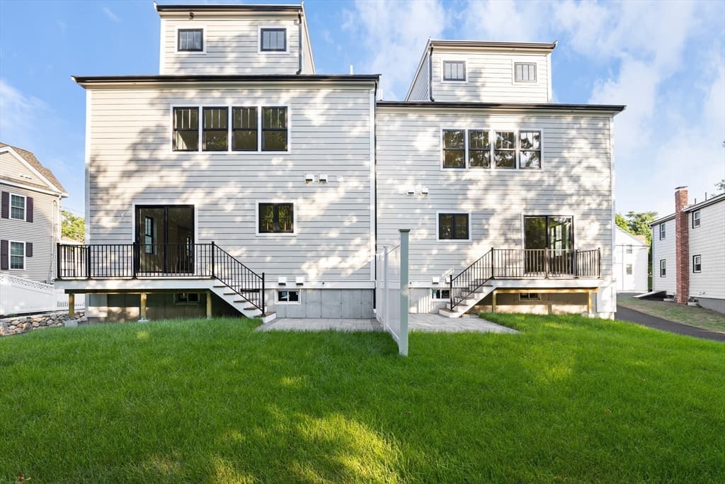 12 Guild Rd #12 photo 3