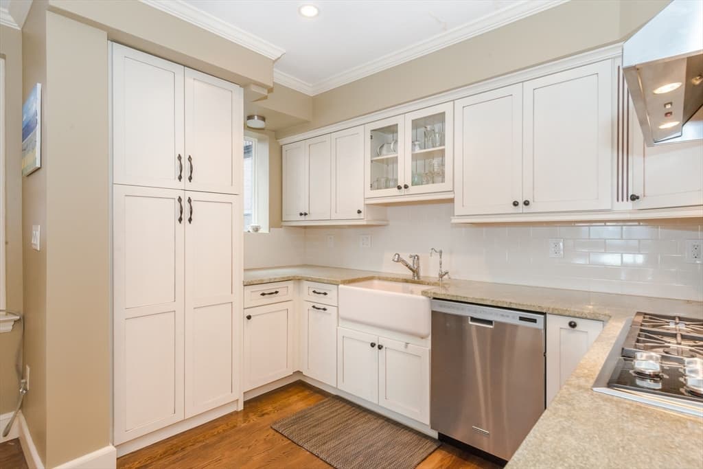 280 Beacon St #65 photo 2