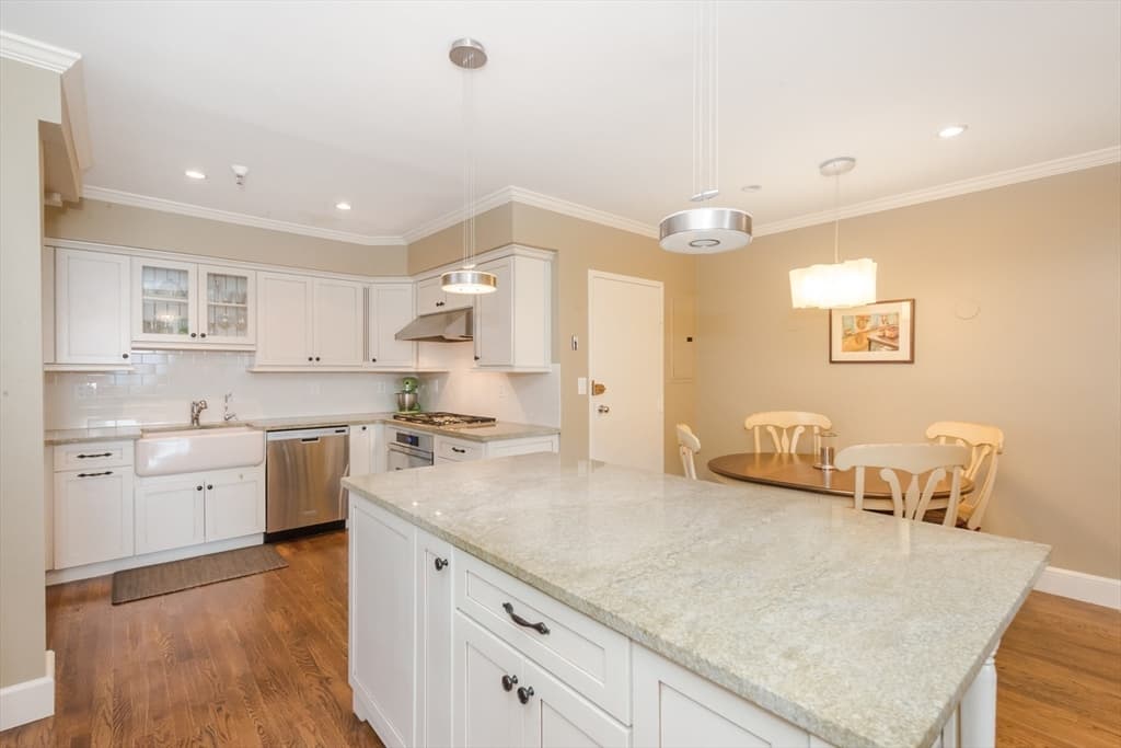 280 Beacon St #65 photo 4