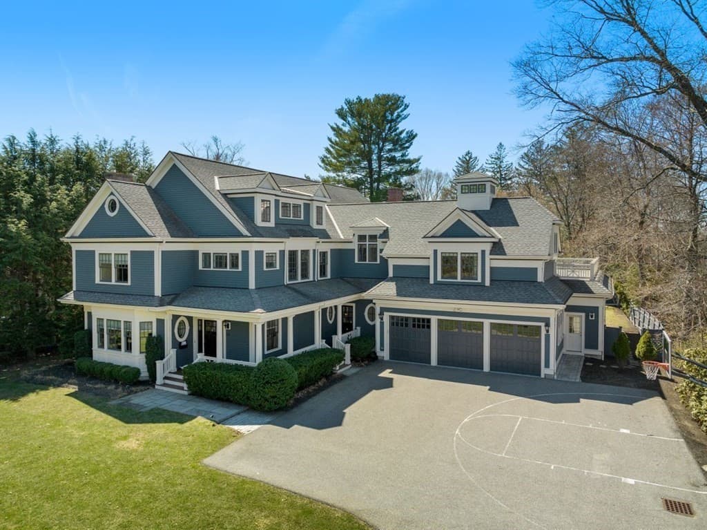 23 Forest Ave.
