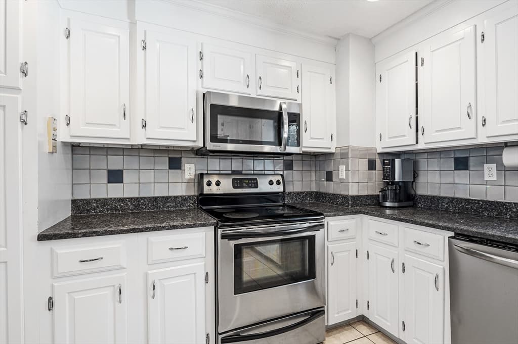 32 Trout Farm Ln #8 photo 3