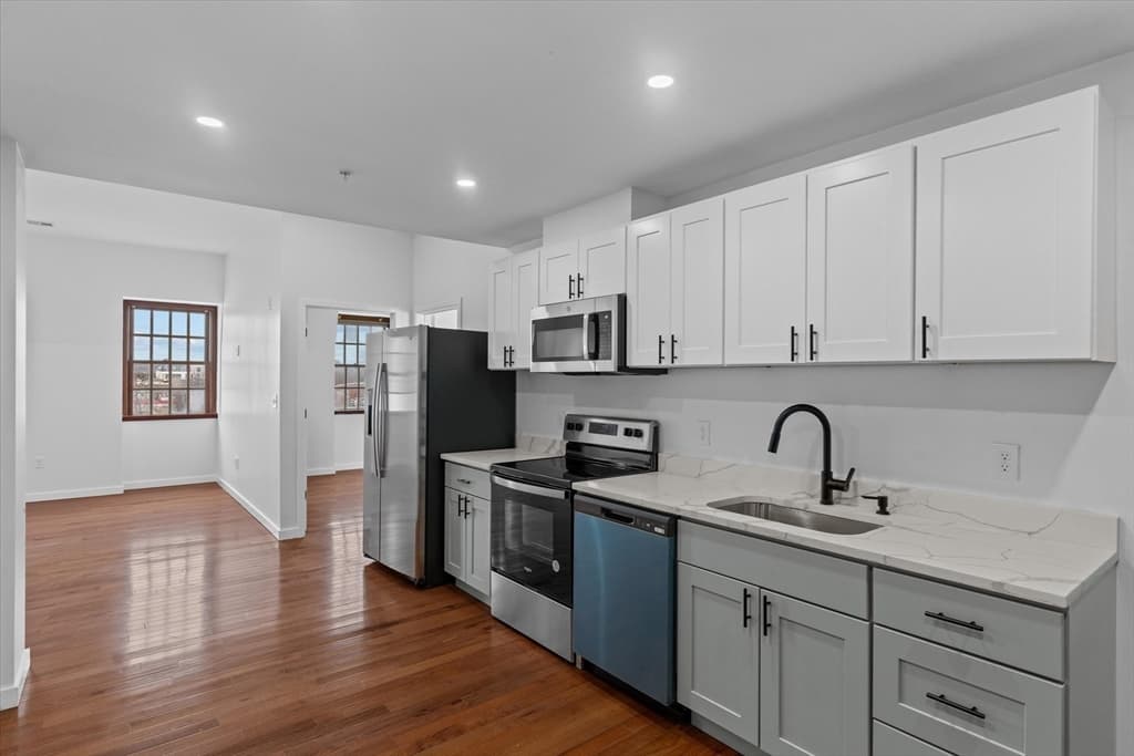 280 Essex Street #501