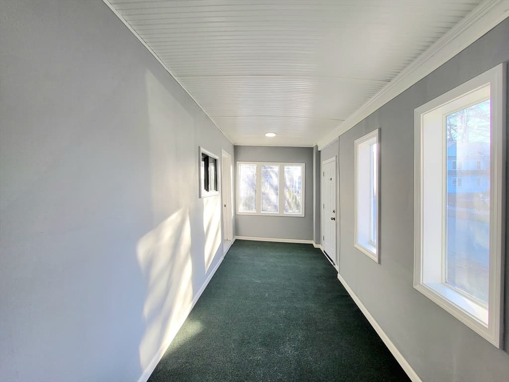 63 Bliss St photo 3