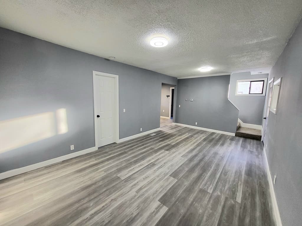 63 Bliss St photo 5