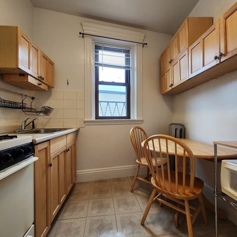 65 Park Dr #22