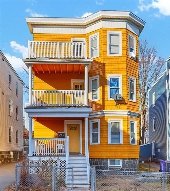 19 Hecla St