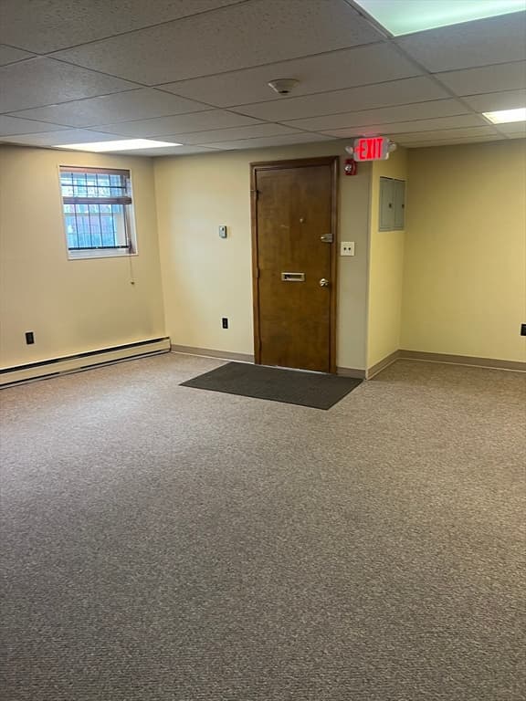 946 Main #Basement photo 4