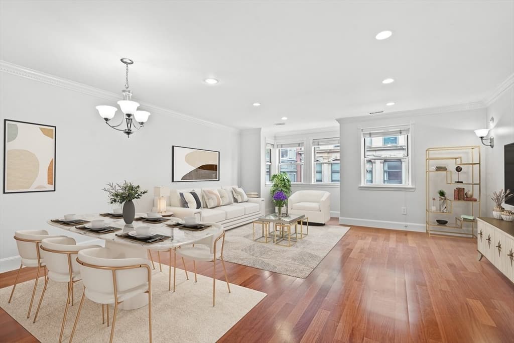 376 Commercial Street #4D