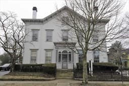 350 Union St #2