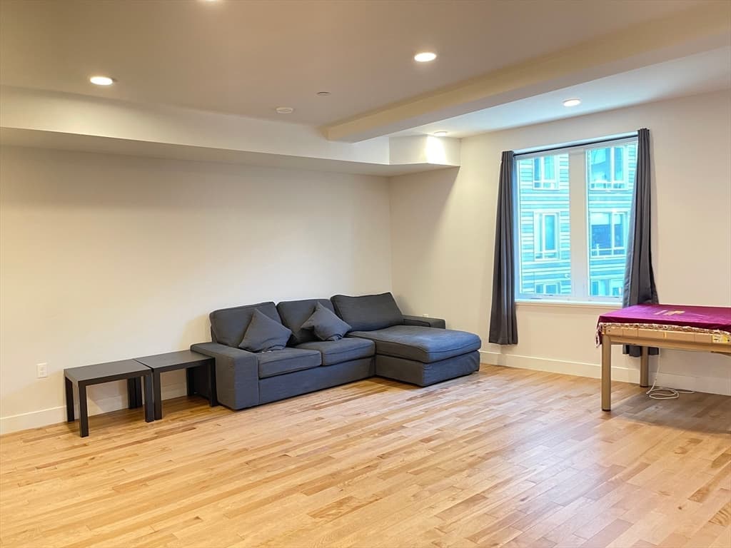 50 Hichborn St #308 photo 4