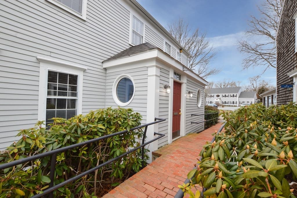 314 Gifford St #4 & 7 photo 2