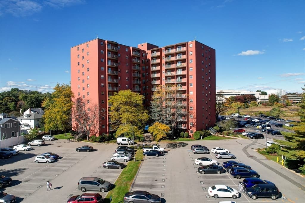 115 W Squantum St #501 photo 2