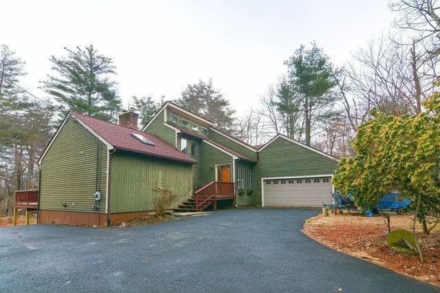 72 Allen Rd photo 3