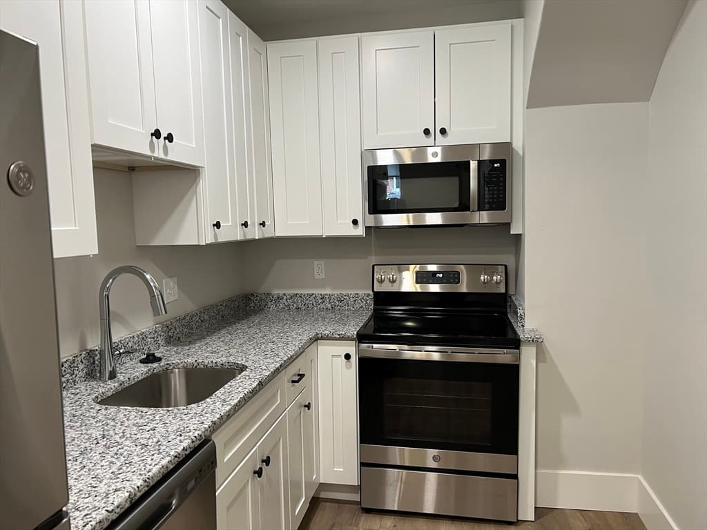 34 St Joseph Street #6 photo 5