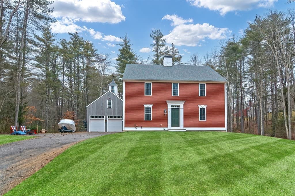 33 Champeaux Road photo 2
