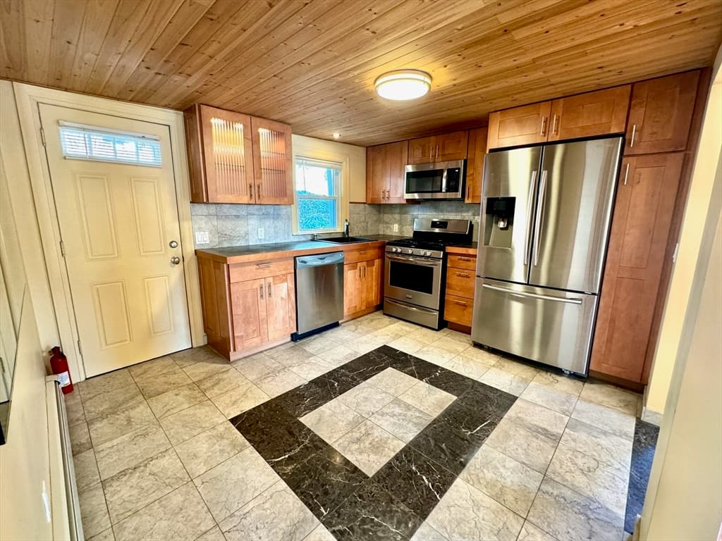 163 Suomi Rd #1 photo 2