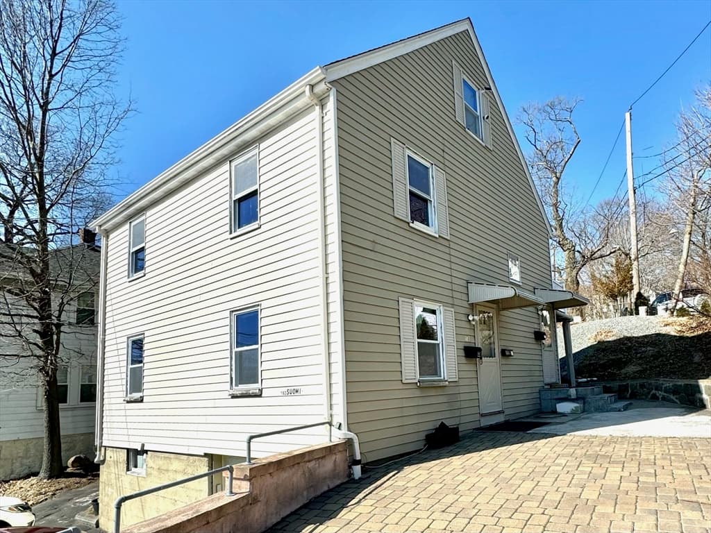 163 Suomi Rd #1