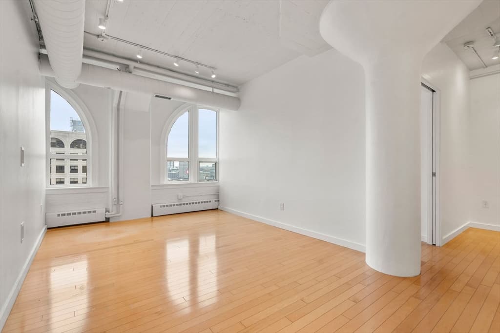 210 South Street #11-4