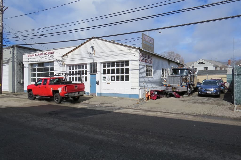 18 Water St photo 4