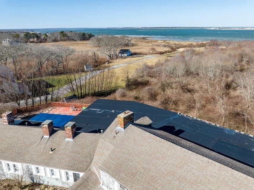 156 Harbor Point Rd photo 2