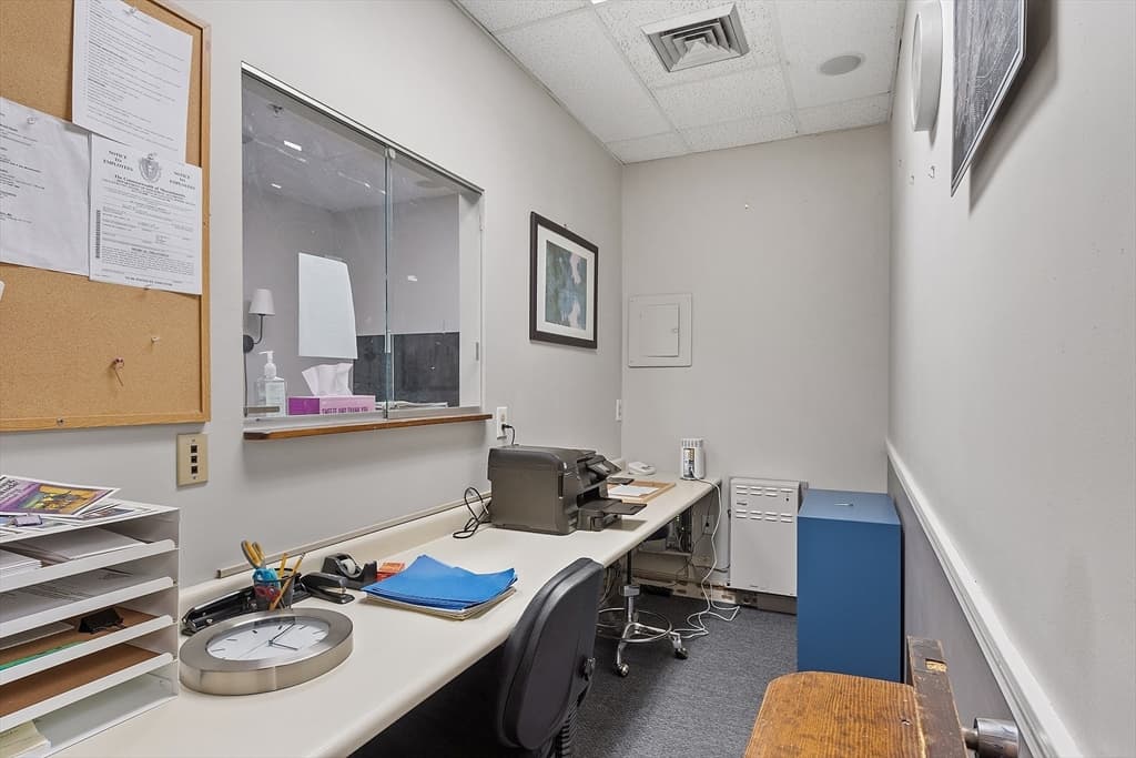 104 Whalon St #1A photo 5