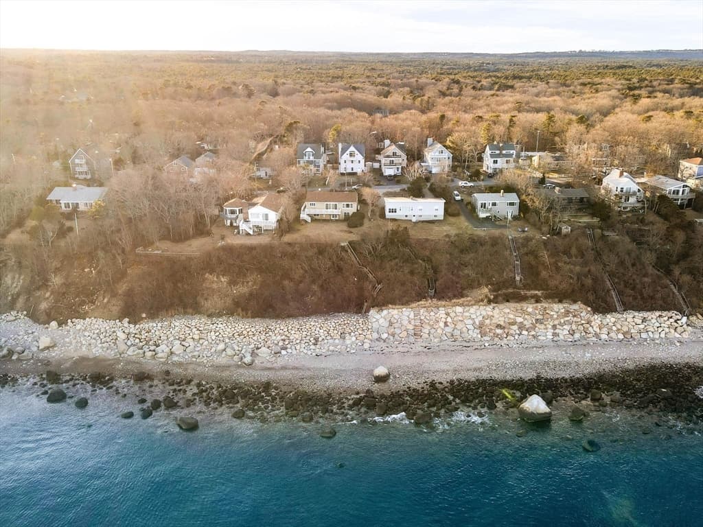 109 Shore Drive photo 2