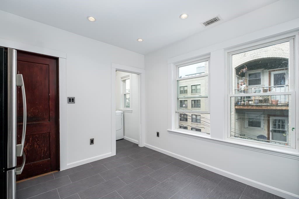 30 Boulevard Terrace #1 photo 2