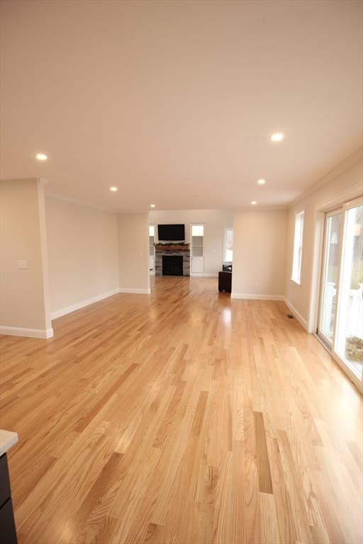 16 Ashlynn Way photo 3