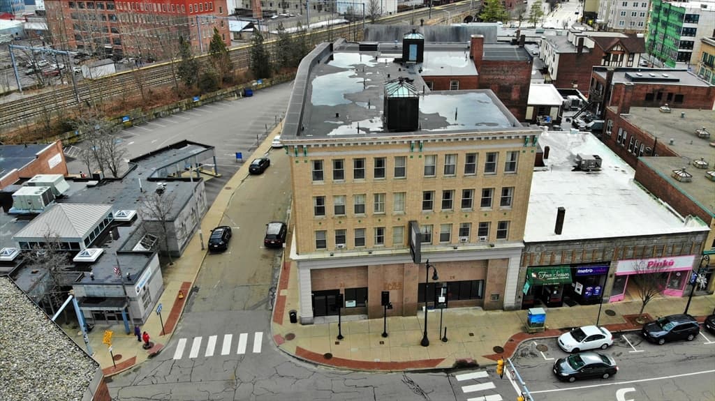 19 Park St photo 4