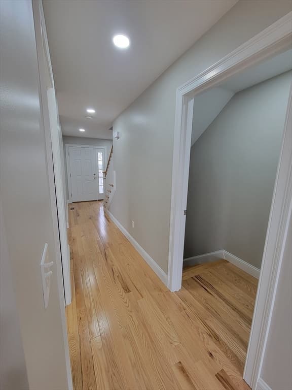 579 Summit St #2 photo 3