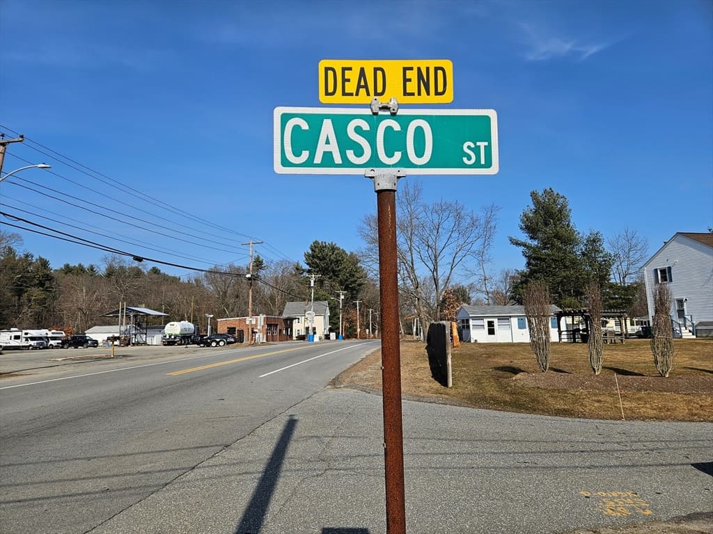 0 Casco St