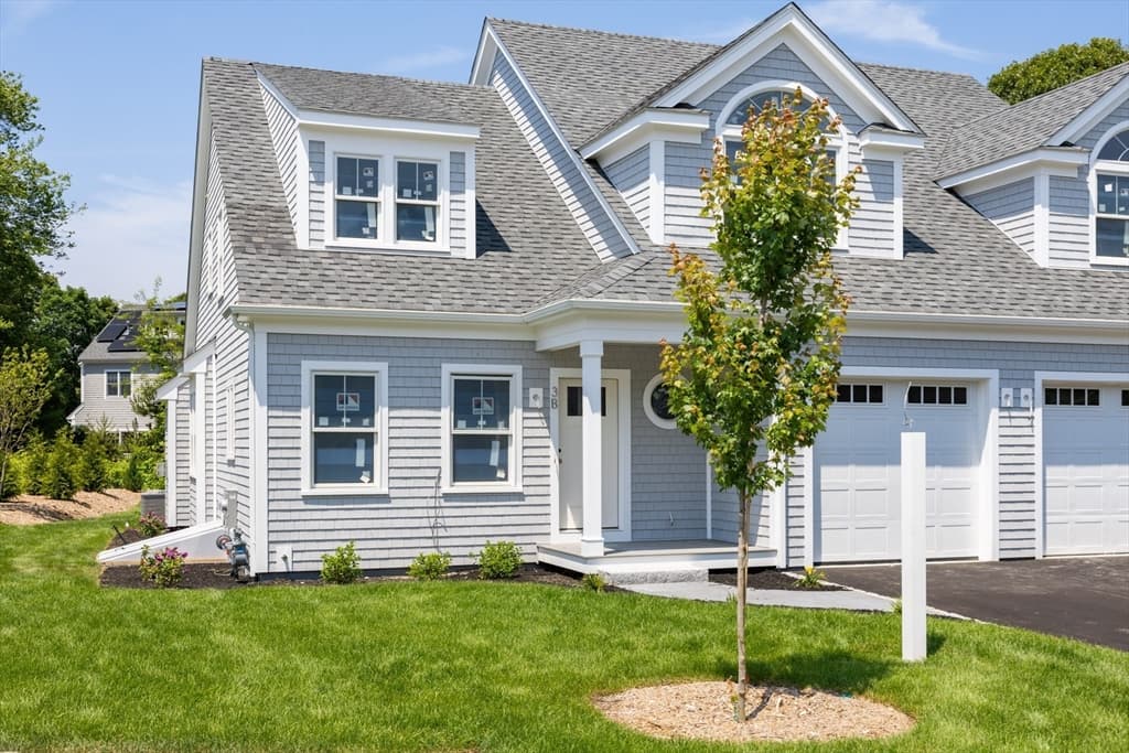 213 N Falmouth Hwy #3B