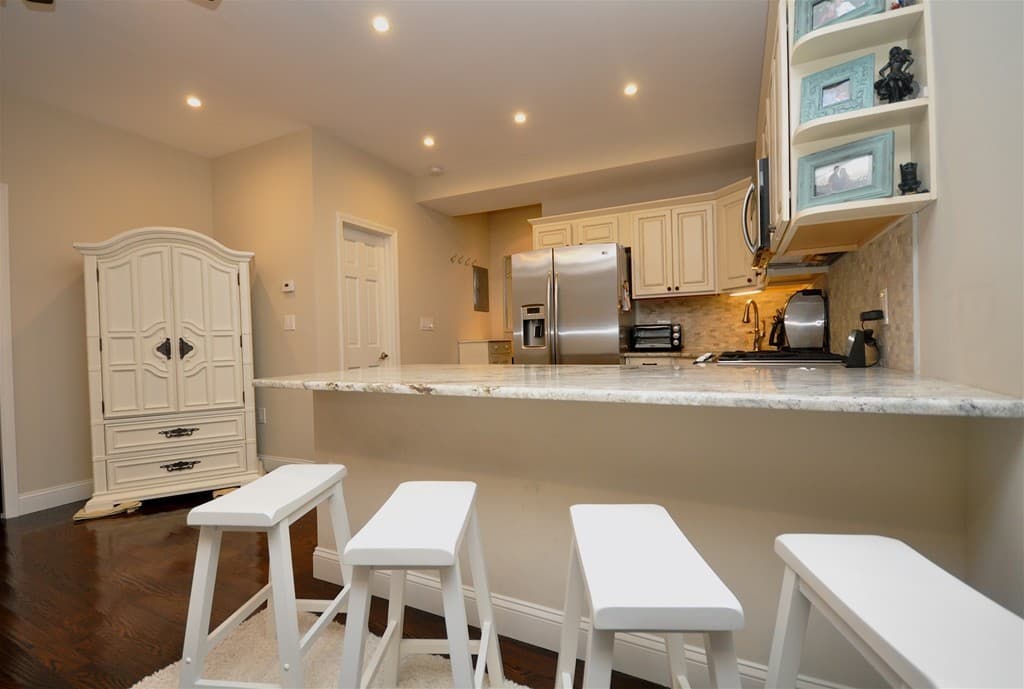 591 Beacon Street #G photo 3