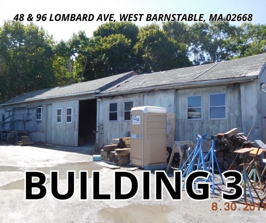 96 Lombard Ave photo 5