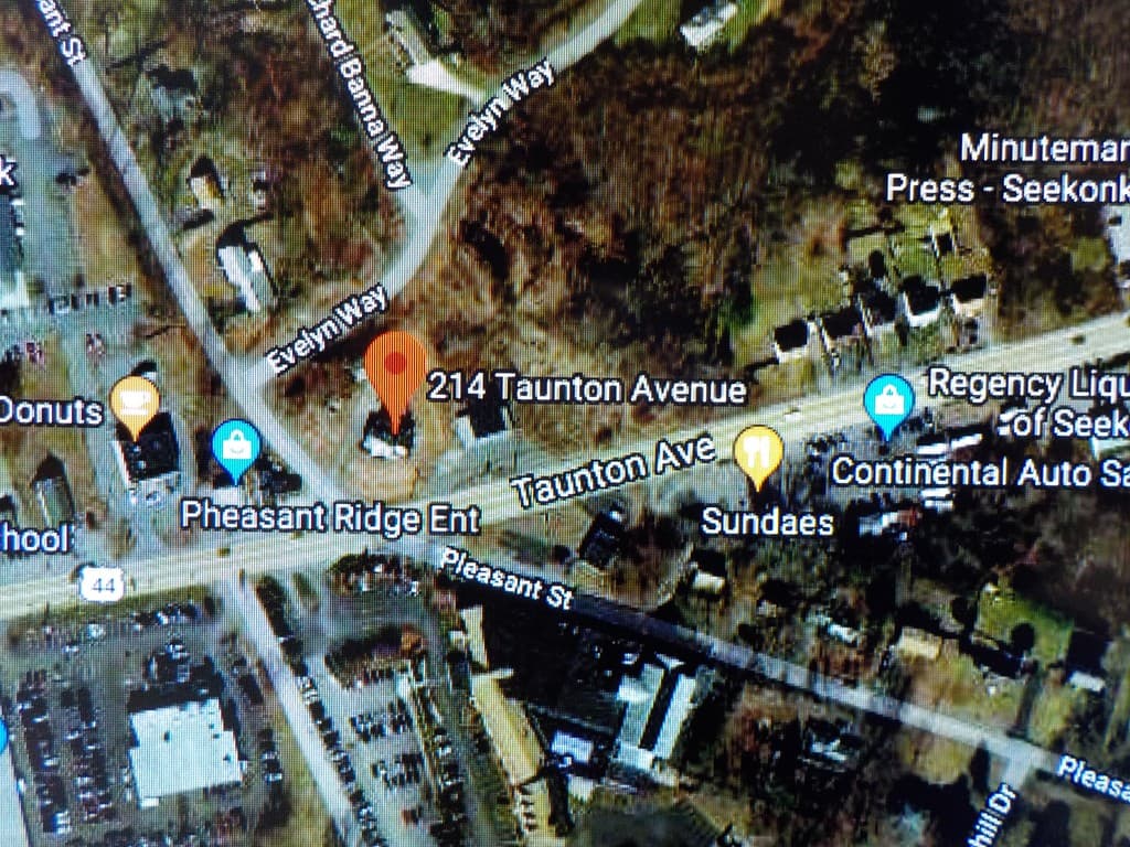 214 Taunton Ave
