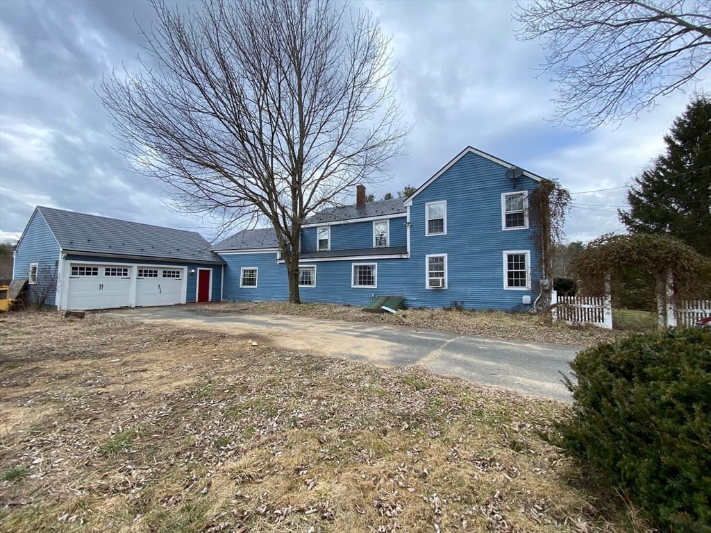 16 Skivira Lane photo 3