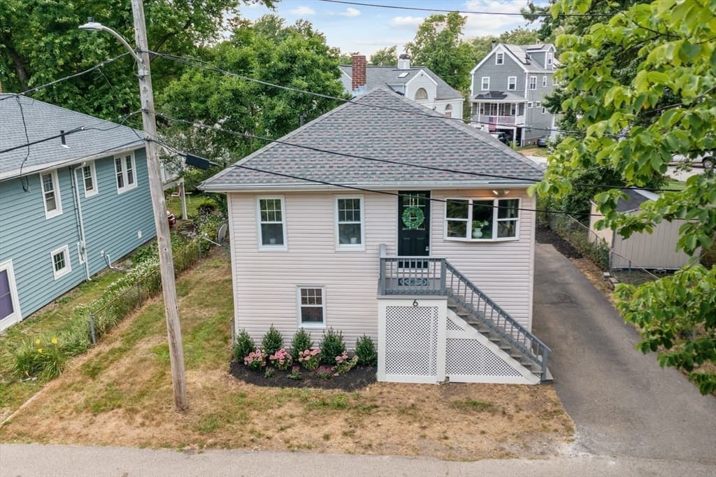 6 Morse St. photo 2