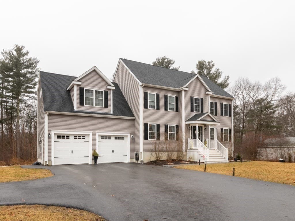 335 Linwood St photo 2