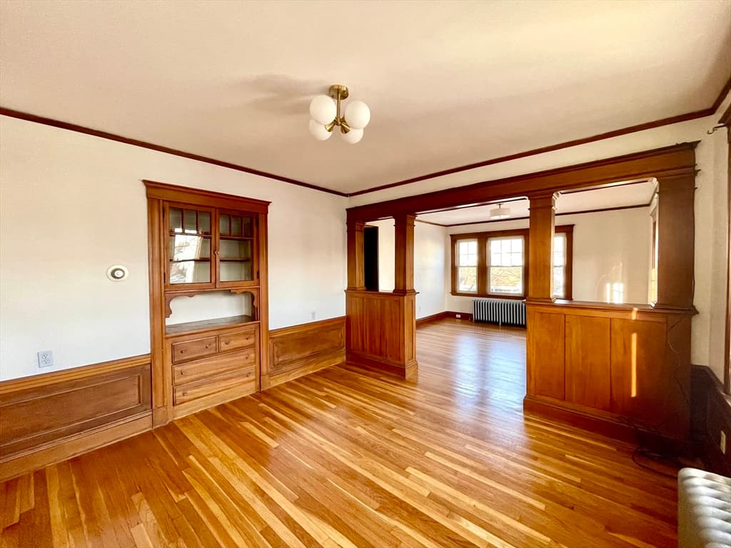 24 Maple St #2 photo 3