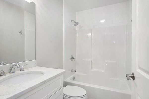 20A Hawthorne #20A photo 5