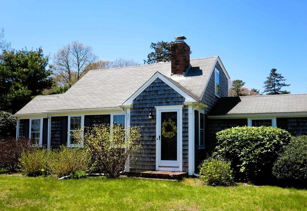 65 Baxter Ave photo 2