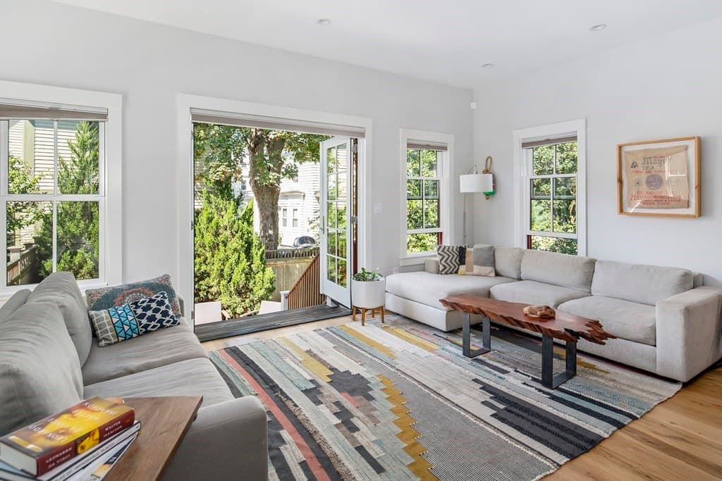 11 Ellsworth Ave #1A photo 3
