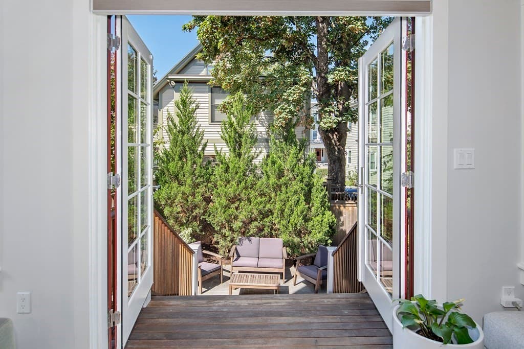 11 Ellsworth Ave #1A photo 4
