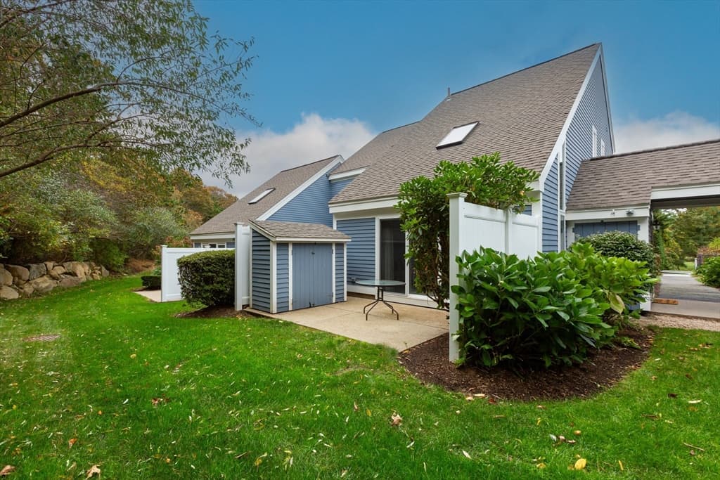 290 Fletcher Ln #290 photo 2
