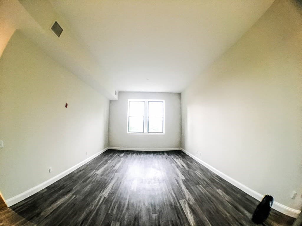 1022 Hancock St #207 photo 3