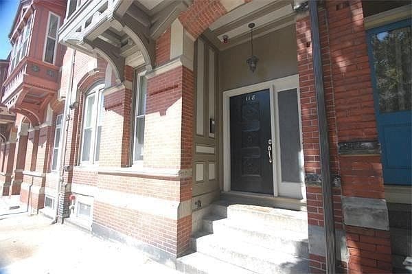 118 F Street #1