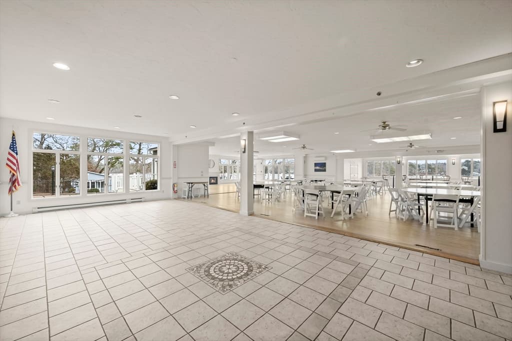 110 Valley Rd. photo 3